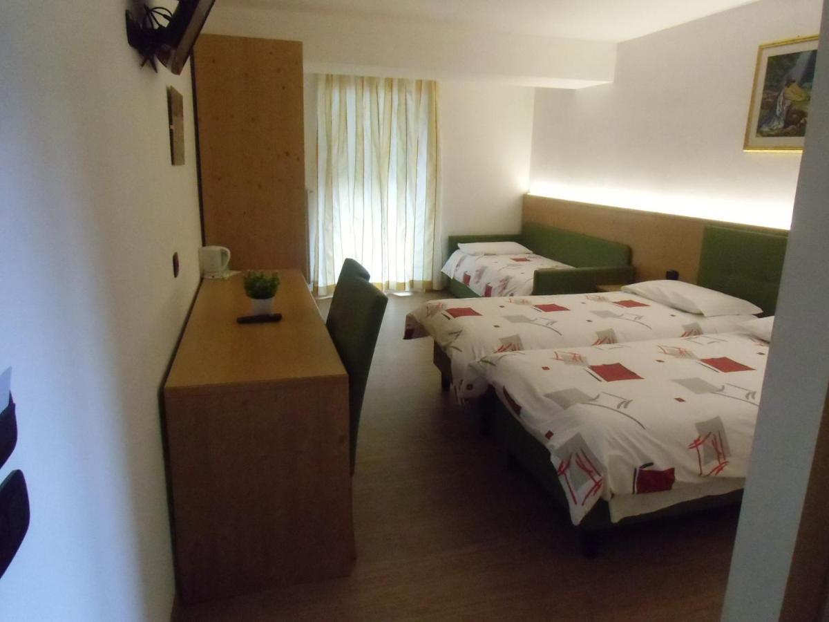 Garni Festil Hotel Campitello di Fassa Exterior foto