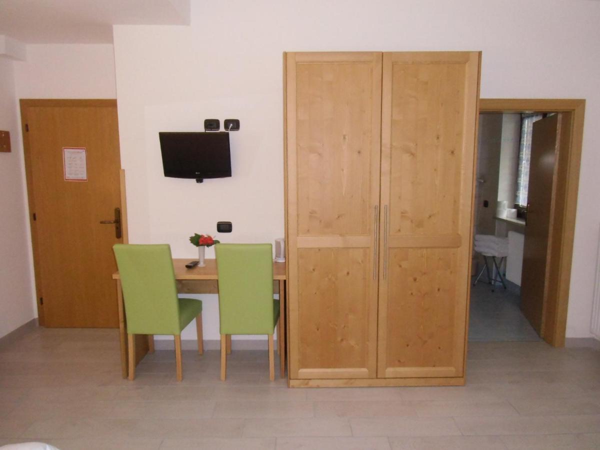 Garni Festil Hotel Campitello di Fassa Exterior foto