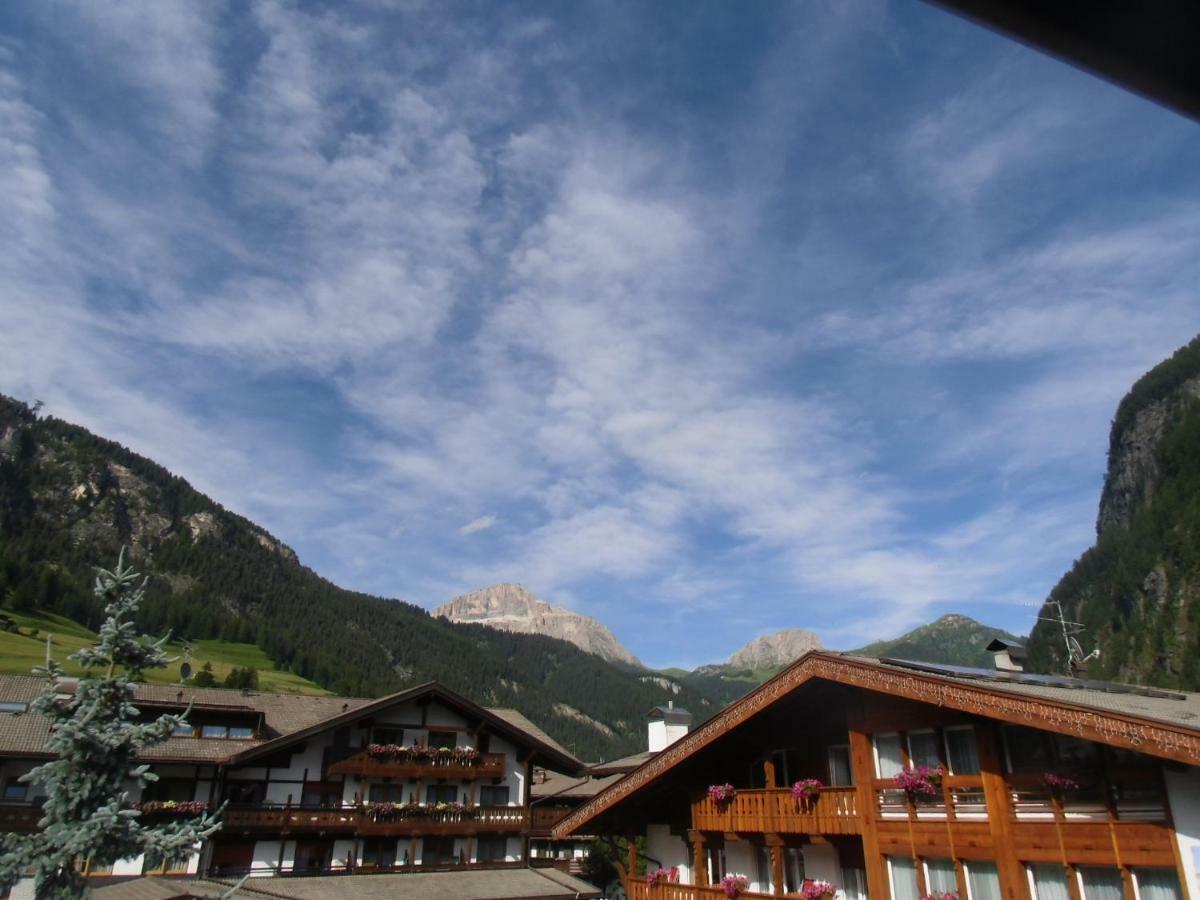 Garni Festil Hotel Campitello di Fassa Exterior foto