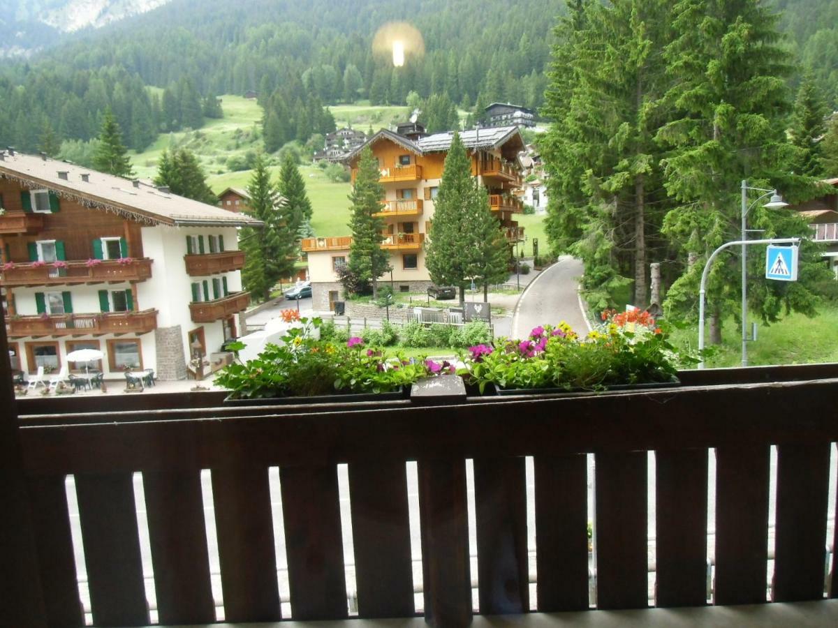 Garni Festil Hotel Campitello di Fassa Exterior foto
